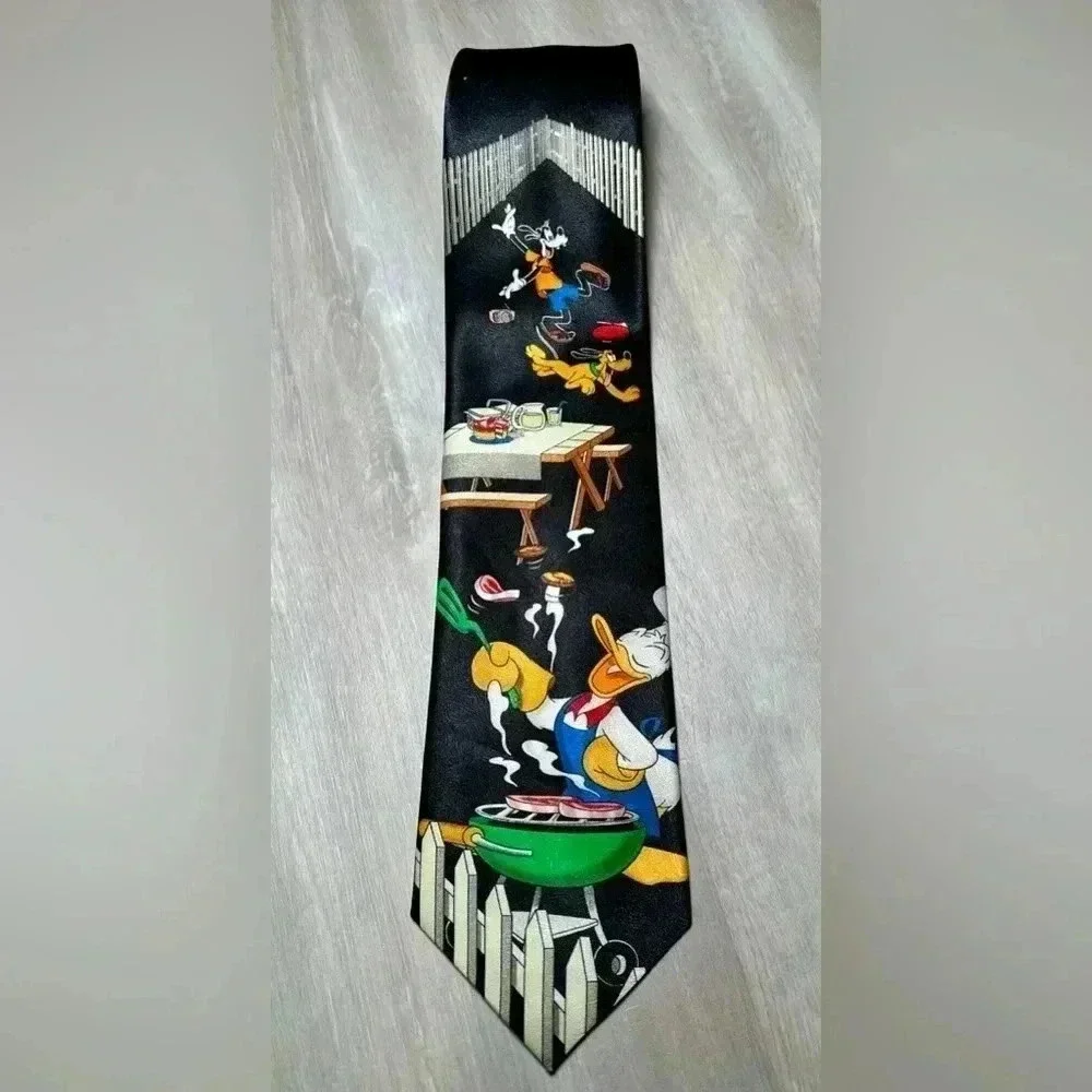 Mickey Unlimited Disney Donald Duck Goofy Grilling BBQ Black Silk Mens Tie